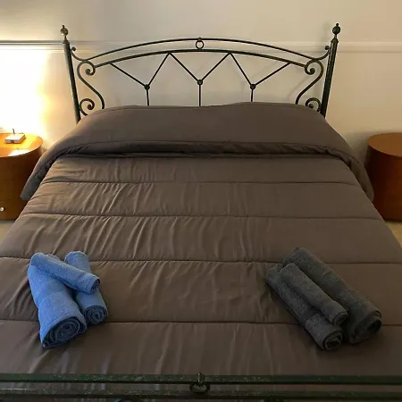 Roomors Of - Sea View