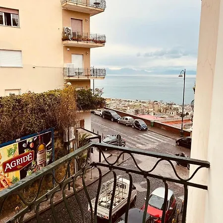Guest house Roomors Of - Sea View Naples