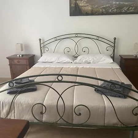 Roomors Of - Sea View Naples