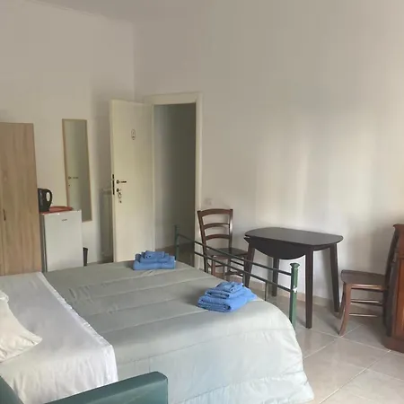 Roomors Of - Sea View Guest house