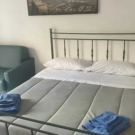 Roomors Of - Sea View